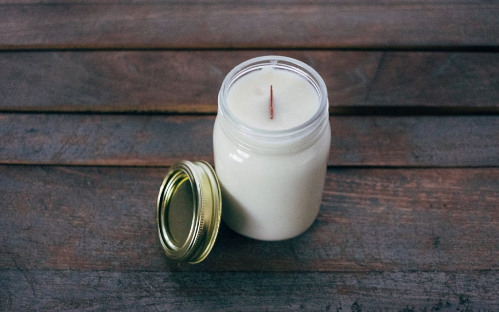 What are the Best Essential Oils for Candle Making?