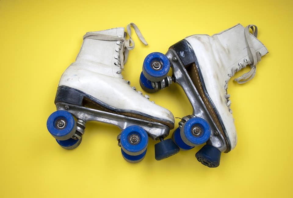 shoes into skates